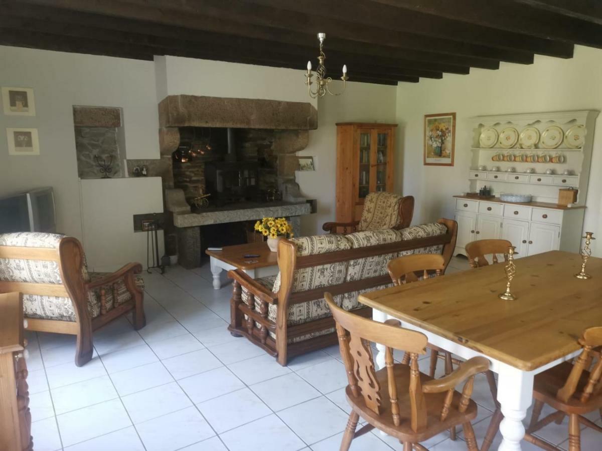 La Loctais Villa Les Portes du Coglais ภายนอก รูปภาพ